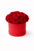 Valentine’s Classic Love – 15 Red Roses Box - Onlineflowersdubai.ae